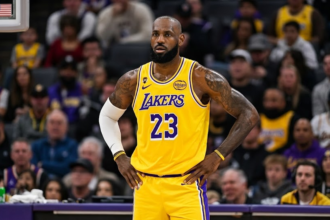 LeBron James basketball stats and career scoring leader record overview.