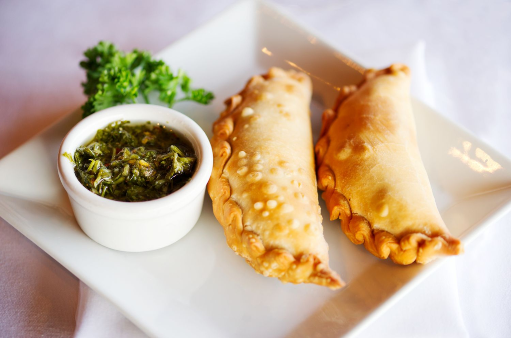 best empanada de espinaca near me